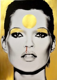Kate Moss fallen to Earth (gold)